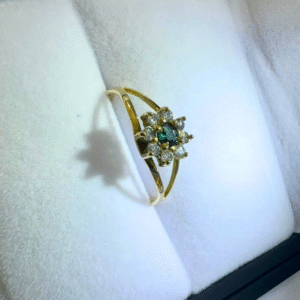 Ring with Alexandrita 3.75g and Gold 18k
